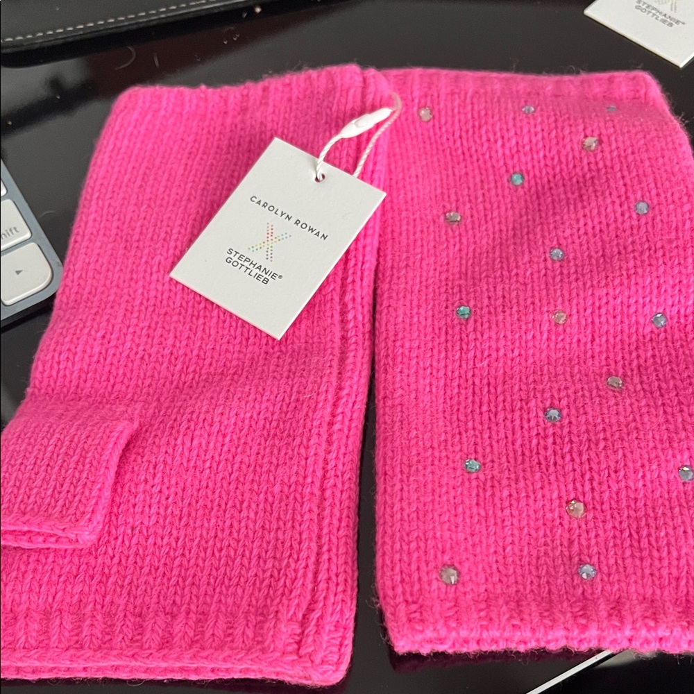 Cashmere Pink Fingerless Gloves